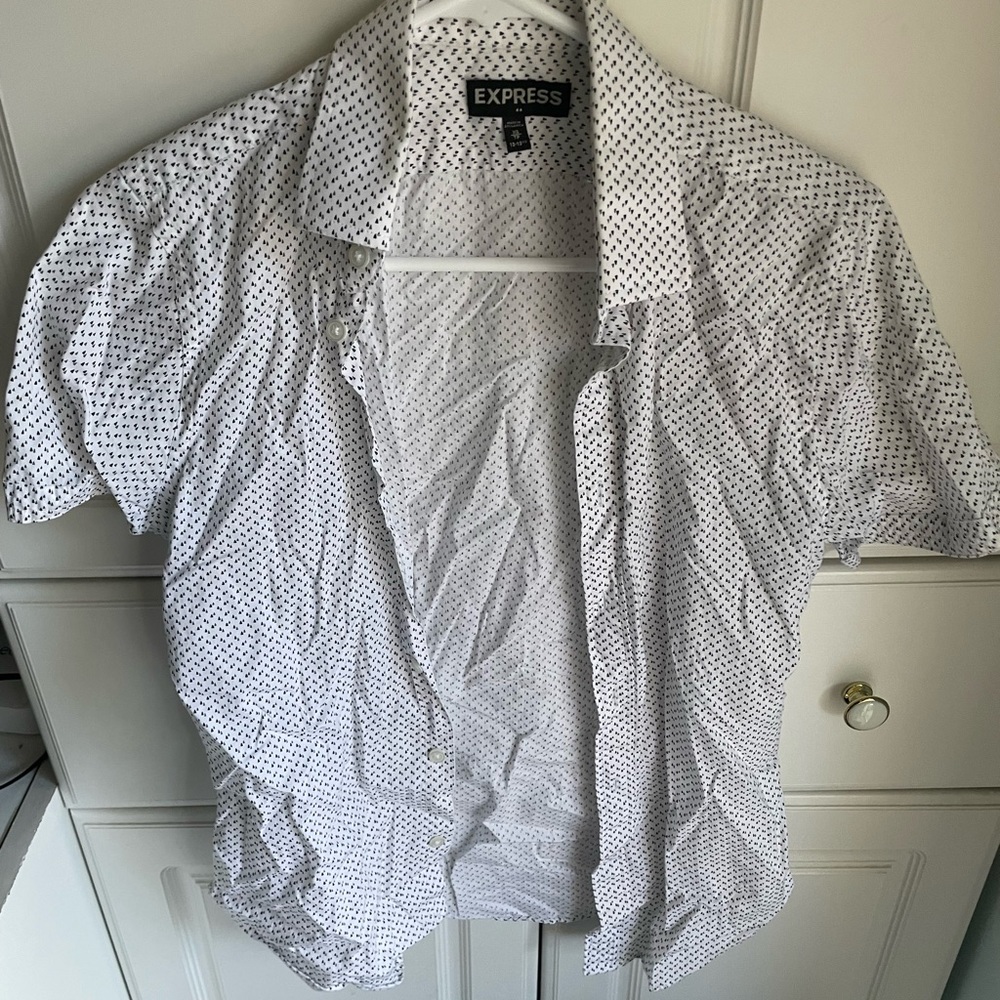 3 pack bundle of short sleeve button up shirts, XS and S, Express and Apt. 9